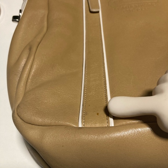 Coach Hampton beige/tan with white accents - Picture 11 of 11
